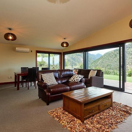 Glencree Luxury Chalets Kaikoura Exterior photo